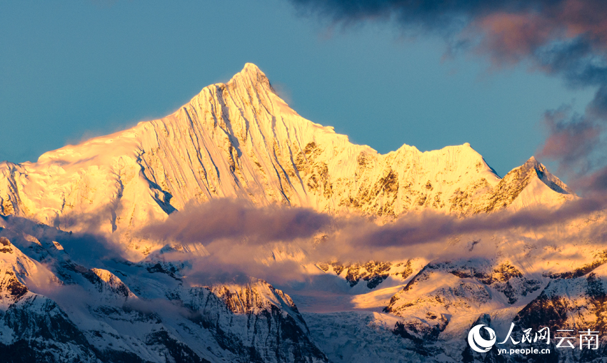 Spectacular views of starry skies, glowing snow-capped peaks at Meili Snow Mountain