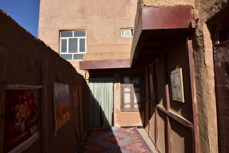 Exploring the Gaotai ancient residential area in Kashgar, NW China's Xinjiang