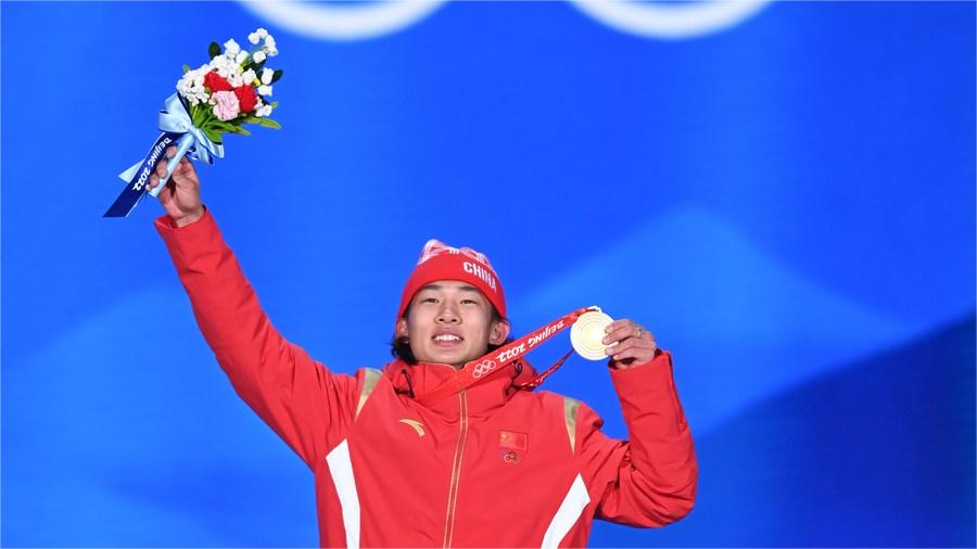 Chinese snowboarder Su Yiming bags gold at Big Air World Cup