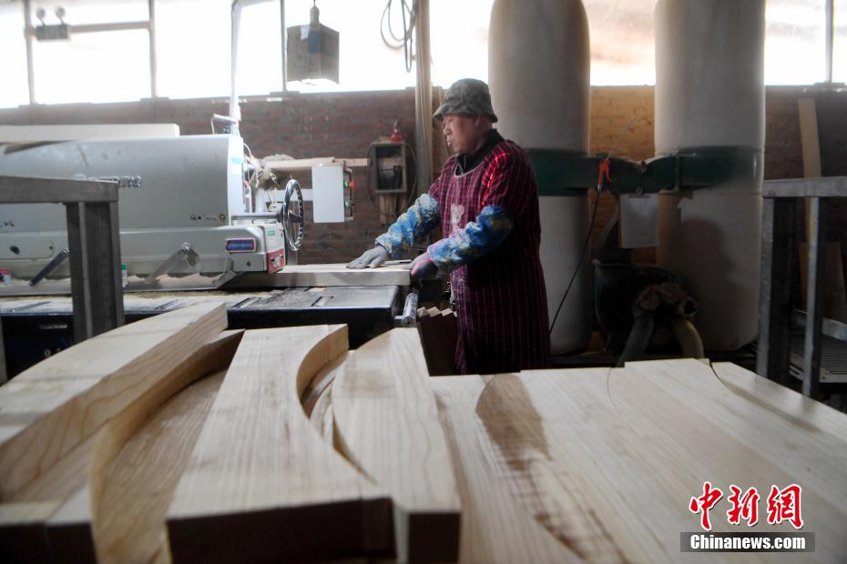 Master of Chinese drums spreads his craft to the world