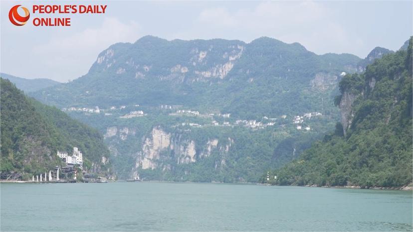 Australian TV producer's second trip to the Yangtze River 24 years later