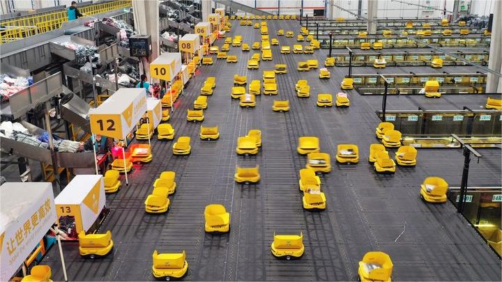 Record-breaking 120 billionth parcel mirrors vigor of Chinese economy