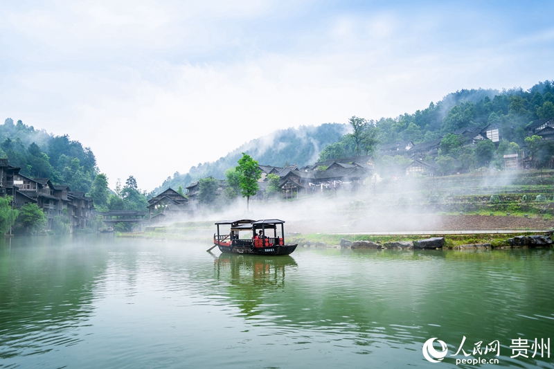 Splendid scenery of SW China's Guizhou in four seasons