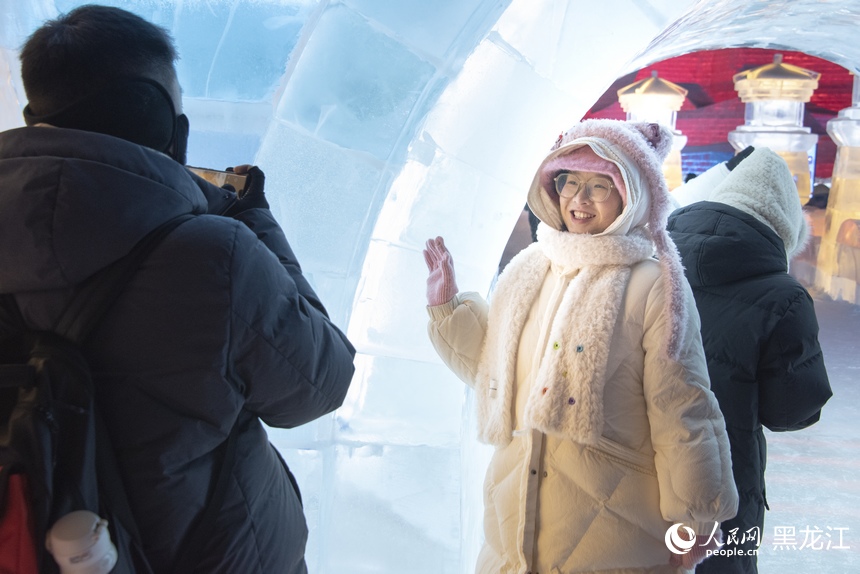 A glimpse into winter fun in China's 'ice city' Harbin