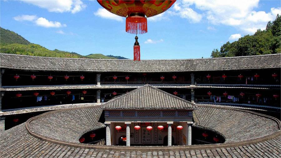 Coin stacking enthusiast builds miniature Fujian tulou with coins