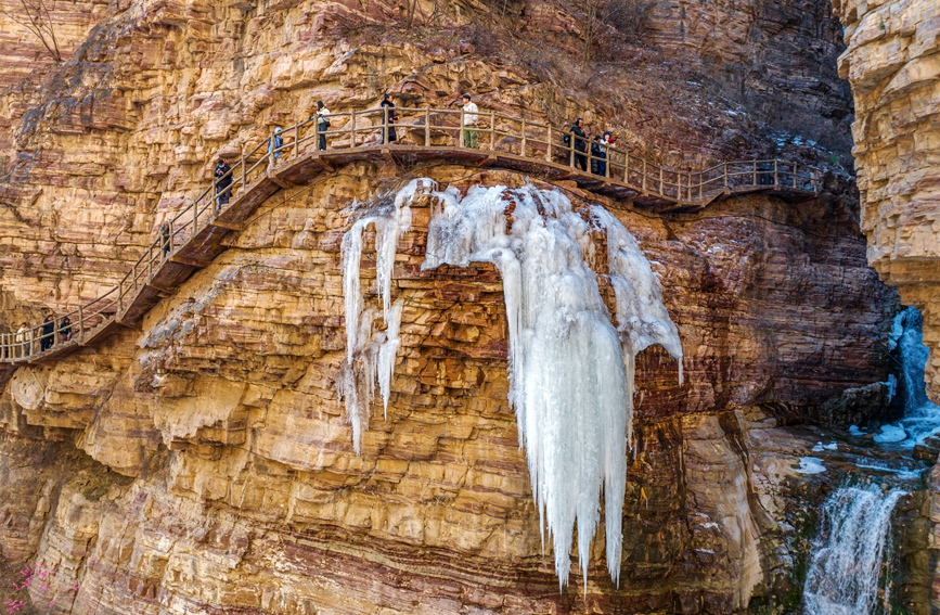 Picturesque winter scenery of Taihang Grand Canyon in Anyang, C China's Henan