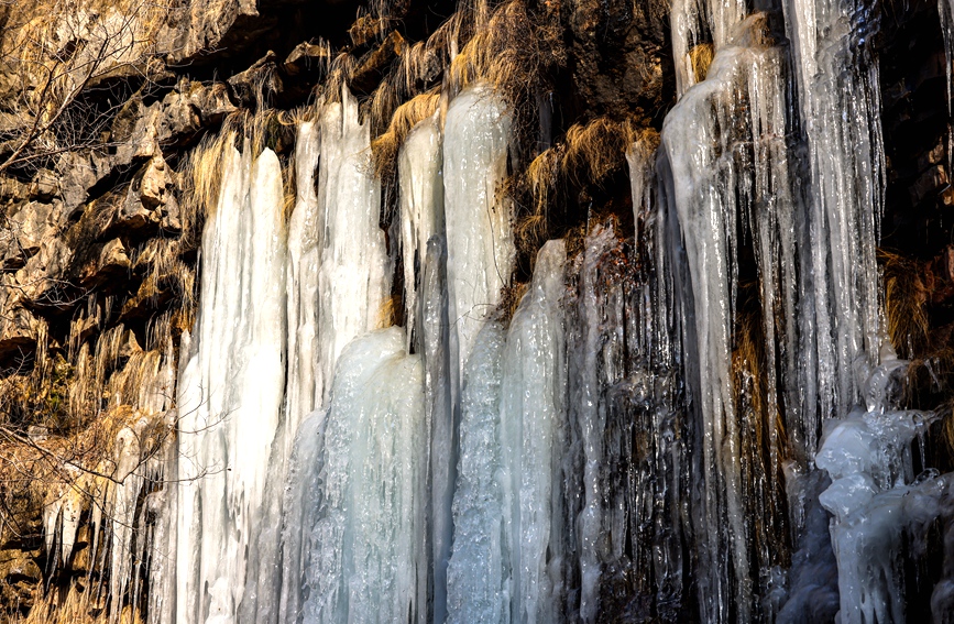 Picturesque winter scenery of Taihang Grand Canyon in Anyang, C China's Henan