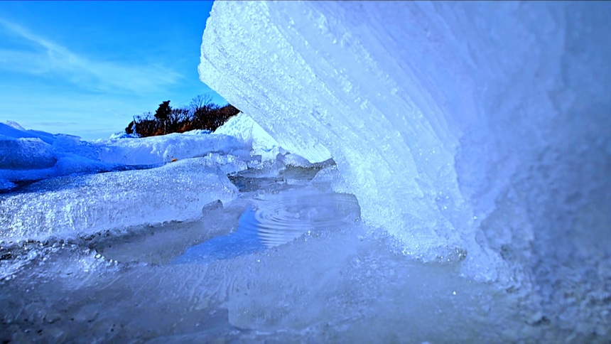 Breathtaking scenes as Xingkai Lake thaws in NE China's Heilongjiang