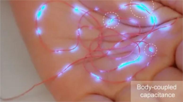 Chinese scientists develop new chipless fiber for human-machine interaction