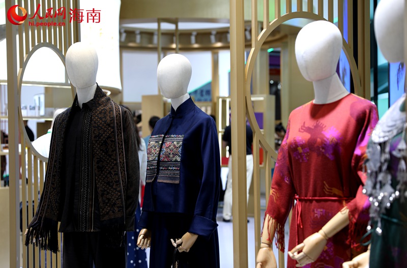 Guochao products showcase Chinese culture at 4th China Int'l Consumer Products Expo