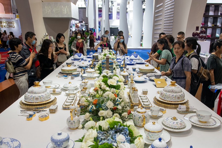 Guochao products inspire new trend of consumption at 4th China International Consumer Products Expo