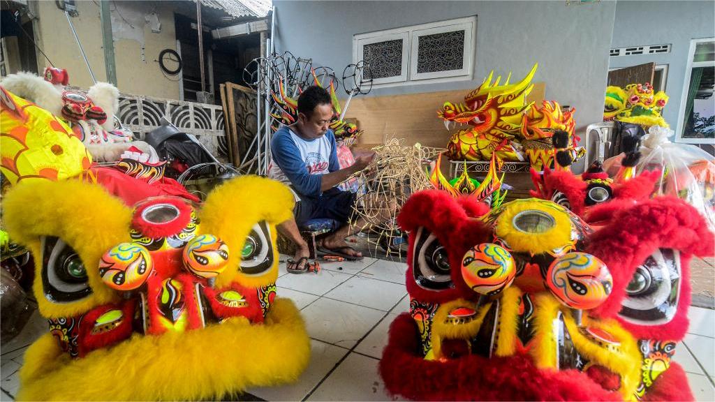 Trending in China | Chinese lion dance: Foshan lion head