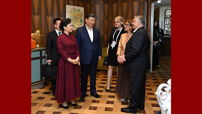 Xi attends farewell event held by Hungarian PM Orban