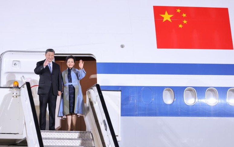 Xi pays state visits to France, Serbia, Hungary