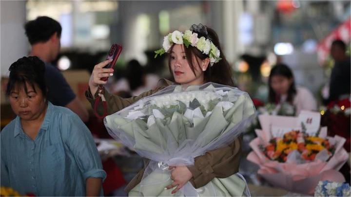 Fresh cut flower industry spurs consumption upgrading in China