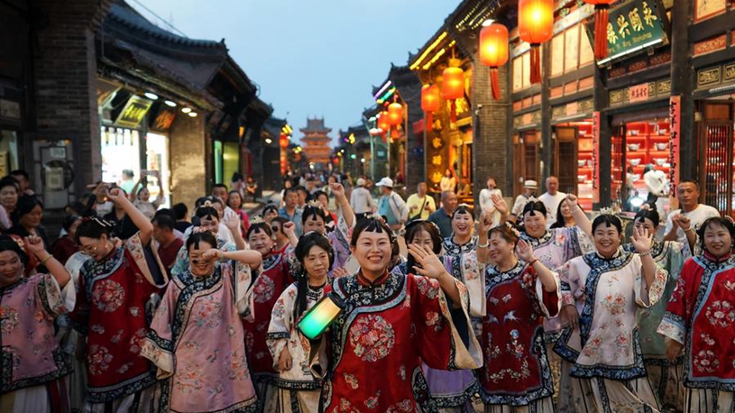 Chinese youngsters embrace more diversified tourism options