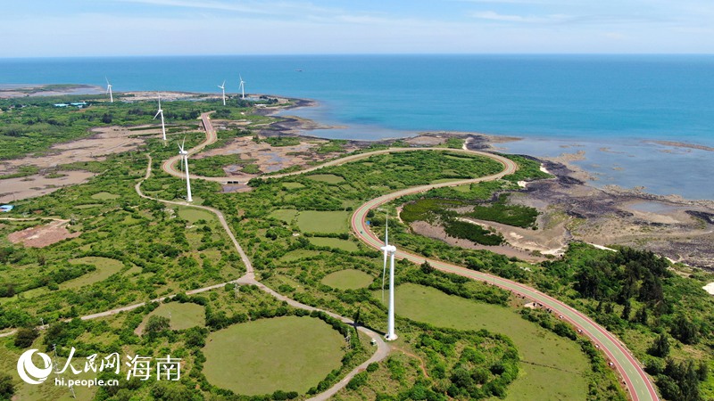 In pics: Picturesque scenery of Danzhou section of Hainan coastal highway for sightseeing