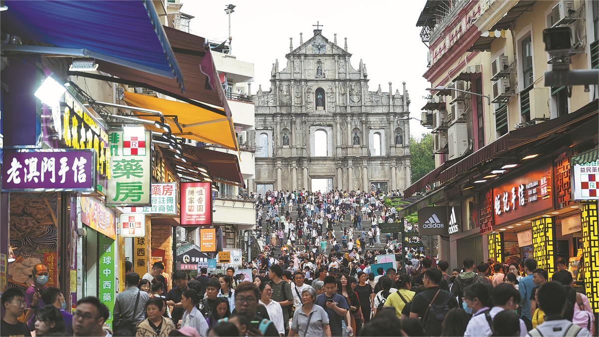 HK, Macao hail new travel policy for expats