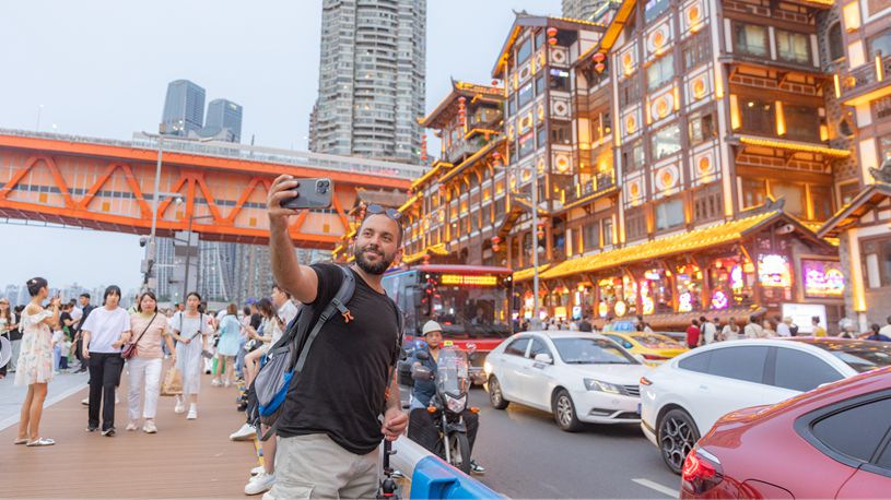 Chongqing sees surge of foreign travelers following favorable measures