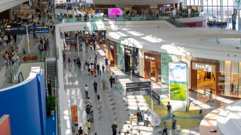 Foreign travelers benefit from China's relaxed entry policies