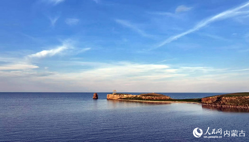 Beautiful scenery of Hulun Lake, N China's Inner Mongolia