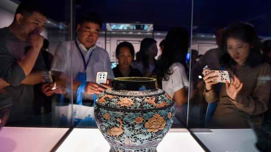 Relics from South China Sea make debut in Hainan