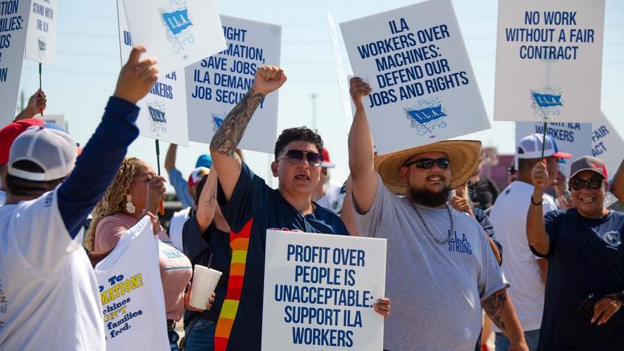 Port strikes reveal longstanding U.S. plight on industry upgrade