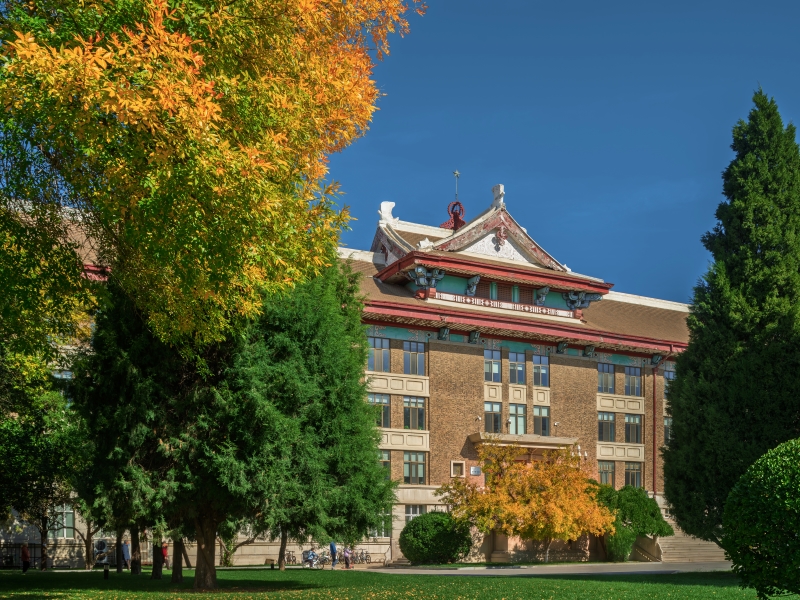 In pics: Beautiful autumn scenery of universities across China