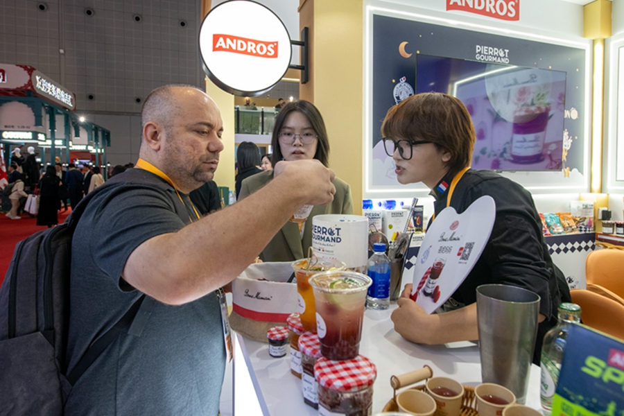 A glimpse of country pavilions at the 7th CIIE in E China's Shanghai