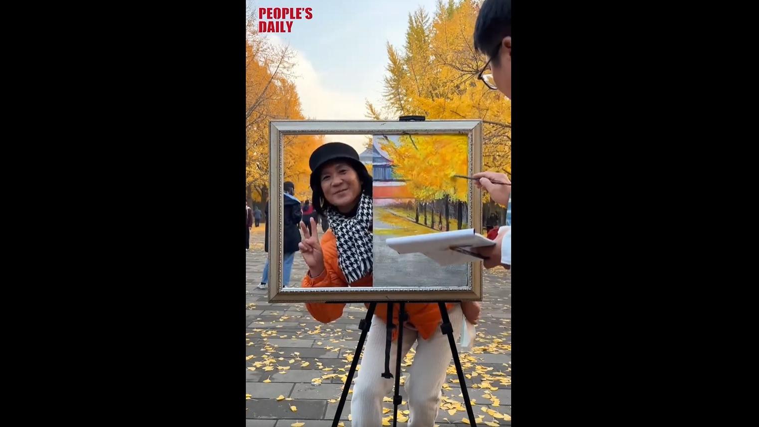 Painter blends painting with Temple of Heaven scenery