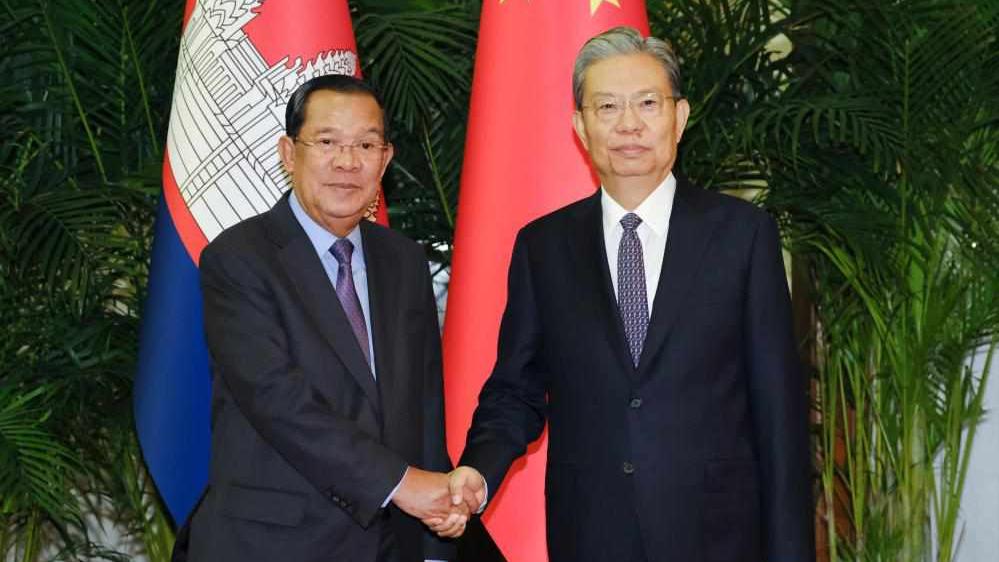 China's top legislator meets with Cambodian senate president
