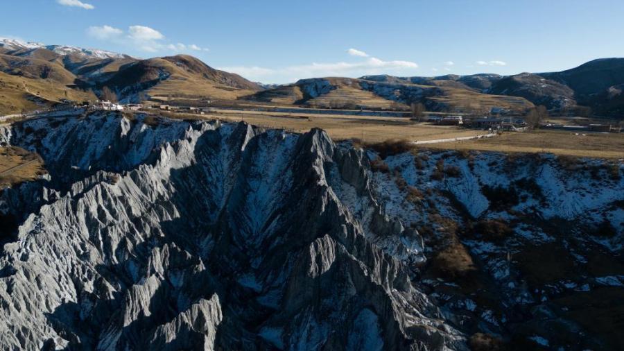 Park in Southwest China revives scene of exotic planet