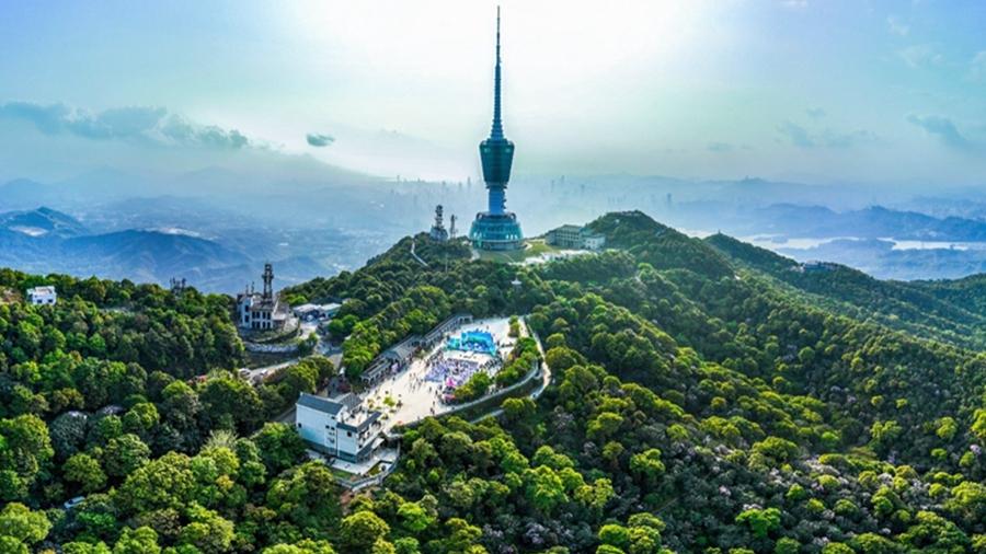 Wutong Mountain in S China's Shenzhen offers breathtaking natural and urban views