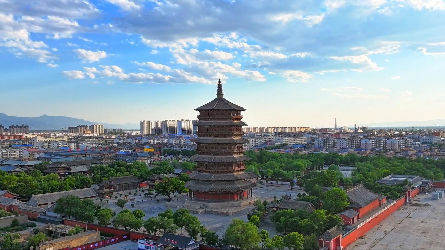 British host explores the nine-century old Yingxian Wooden Pagoda, Luban Lock technique that made it possible