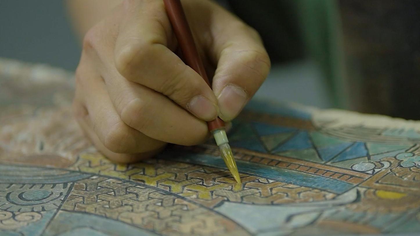 British host tours 700-year old Taoist temple, sees China's devotion to cultural protection