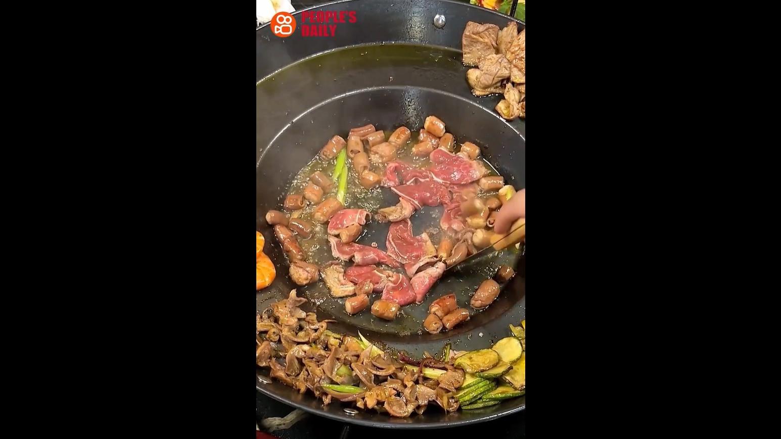 Trending in China | Guizhou's beloved grill pan