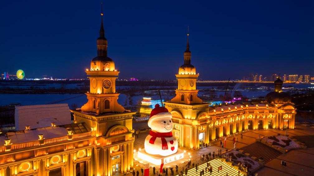 In pics: giant snowman in China's Harbin