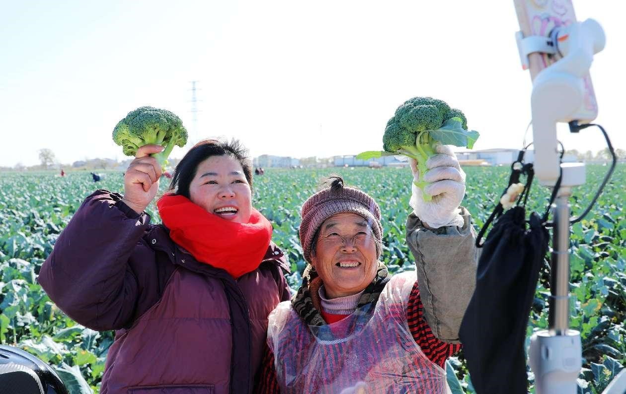 China’s Internet Development Expands ‘Blue Oceans’ of Economic Growth