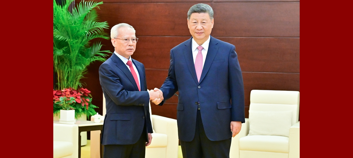 Xi expresses confidence in Macao's new chief executive