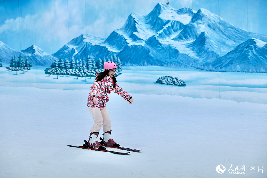 In pics: Winter sports boom across China