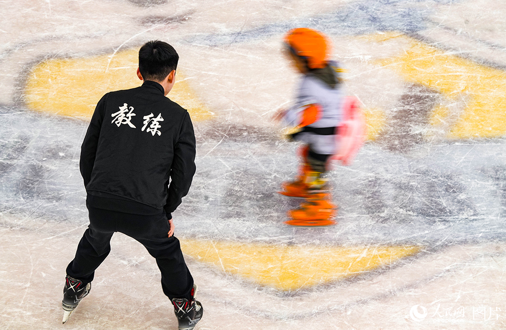 In pics: Winter sports boom across China