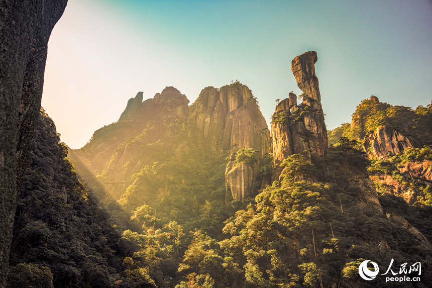 In pics: Mesmerizing sunset scenery at Sanqing Mountain, E China's Jiangxi