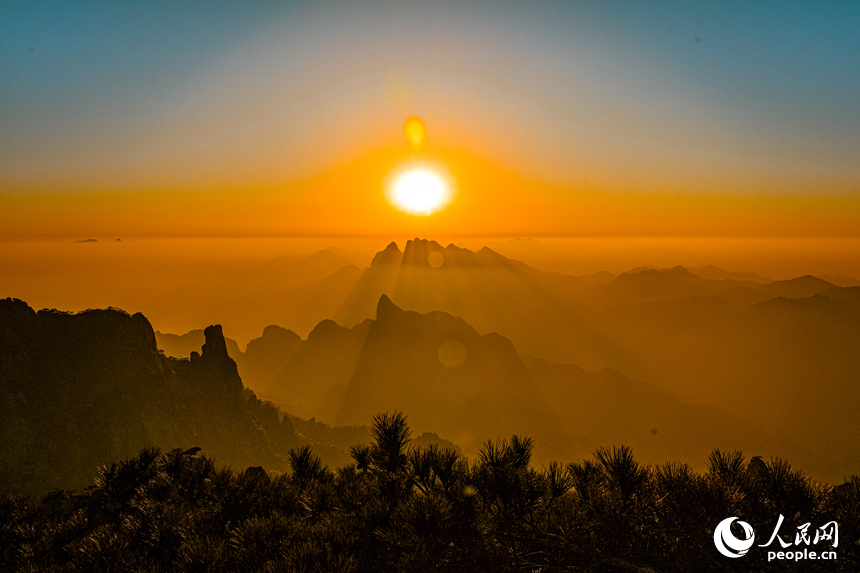 In pics: Mesmerizing sunset scenery at Sanqing Mountain, E China's Jiangxi