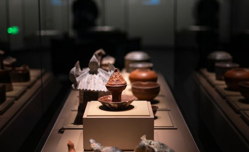 Exhibition themed "A Panorama of Hubei" opens in Wuhan