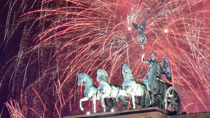 Chinese fireworks add festive cheer to global New Year celebrations