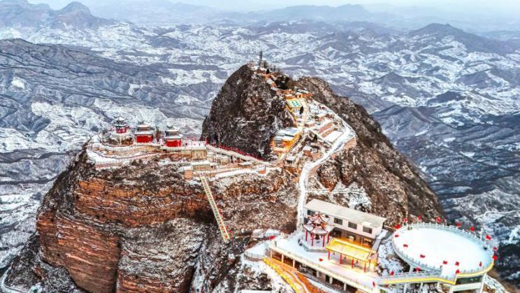 Magnificent snow scenery of Taihang Mountains