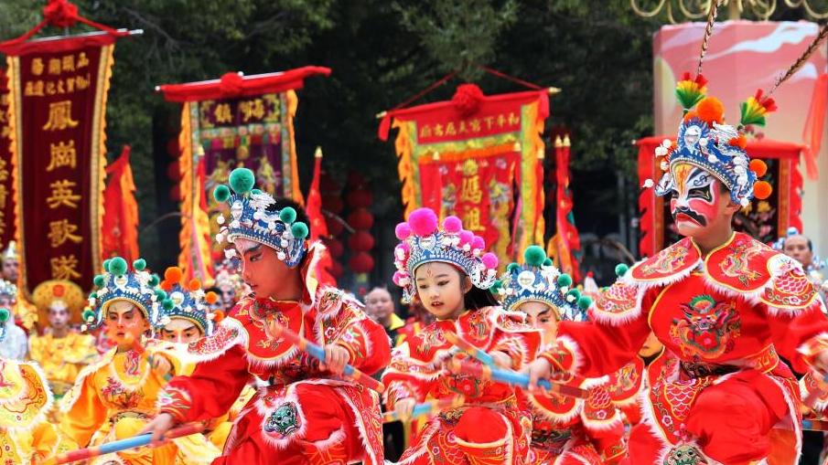 A glimpse of Yingge dance, folk dance popular in S China's Guangdong