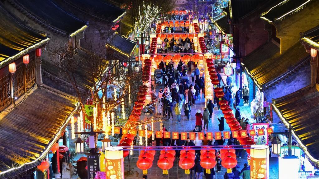 China witnesses travel boom during Spring Festival holiday