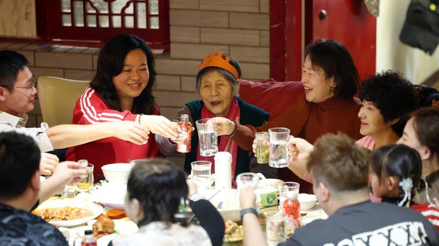 China issues 3-year action plan on optimizing consumer environment