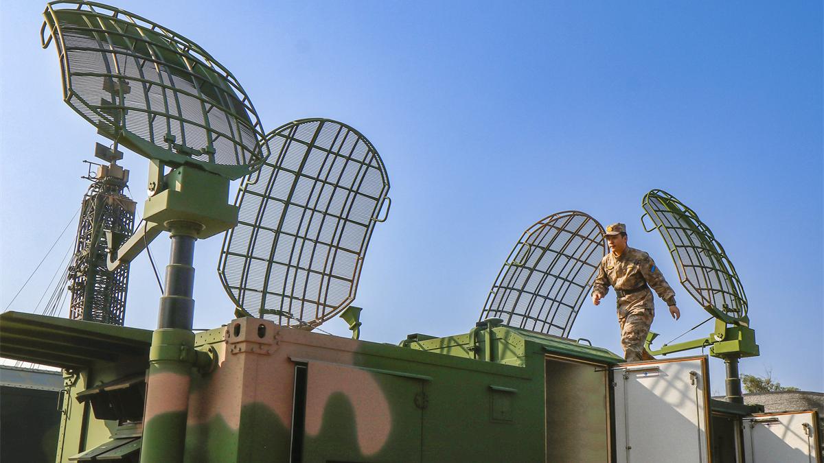 Surface-to-air missile systems in comprehensive training